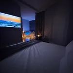 Lunarist - Exclusive Suites With Private Jacuzzi In Blloku