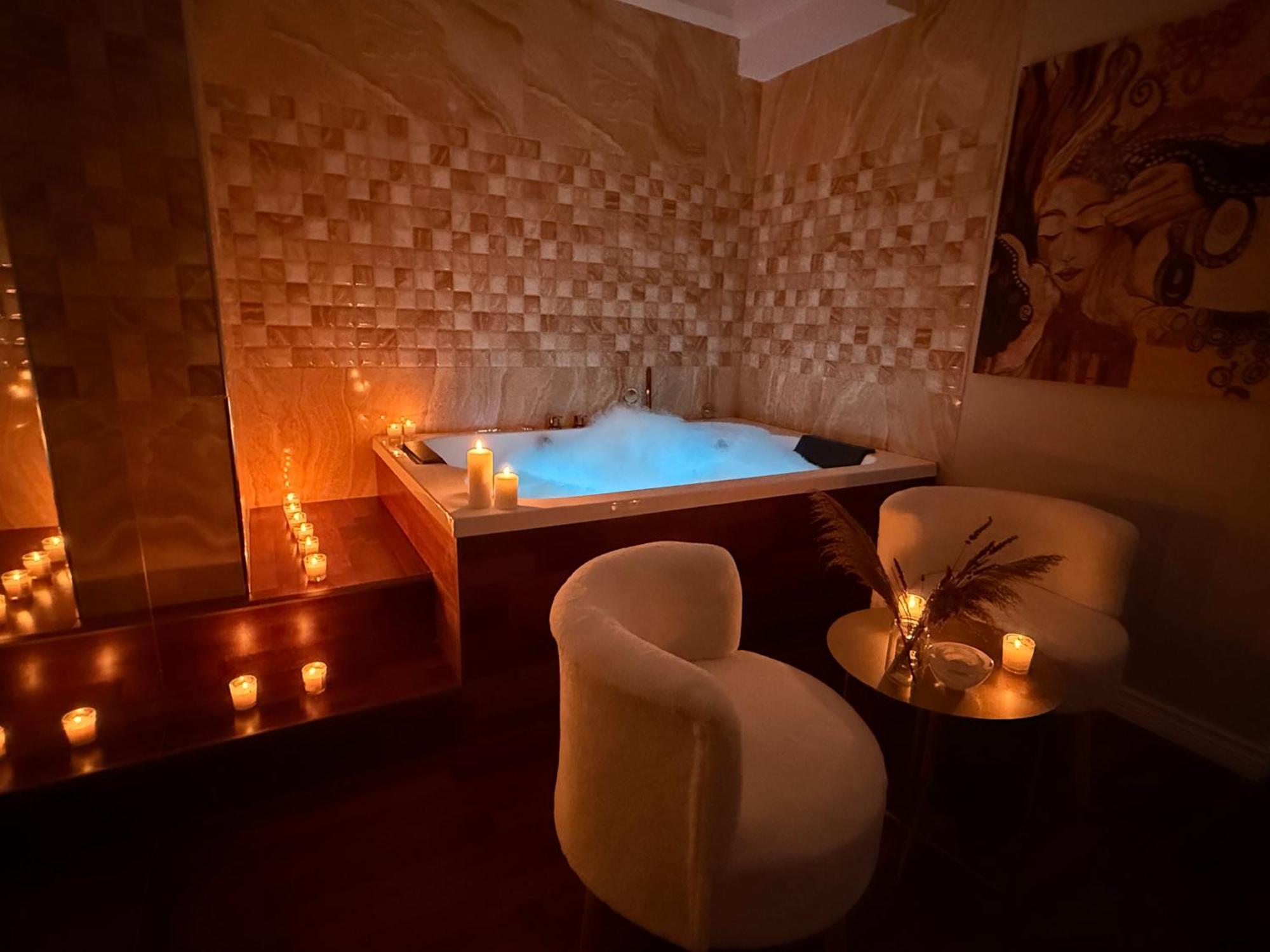 Appartamento Lunarist - Exclusive With Private Jacuzzi In Blloku